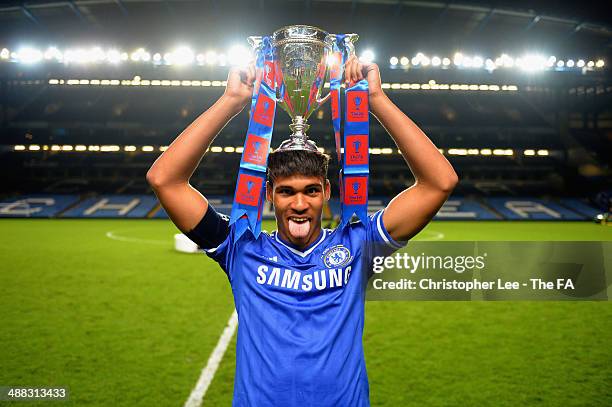 Ruben Loftus Cheek of Chelsea celebrates with the trophy during the FA Youth Cup Final Second Leg match between Chelsea U18 and Fulham U18 at...