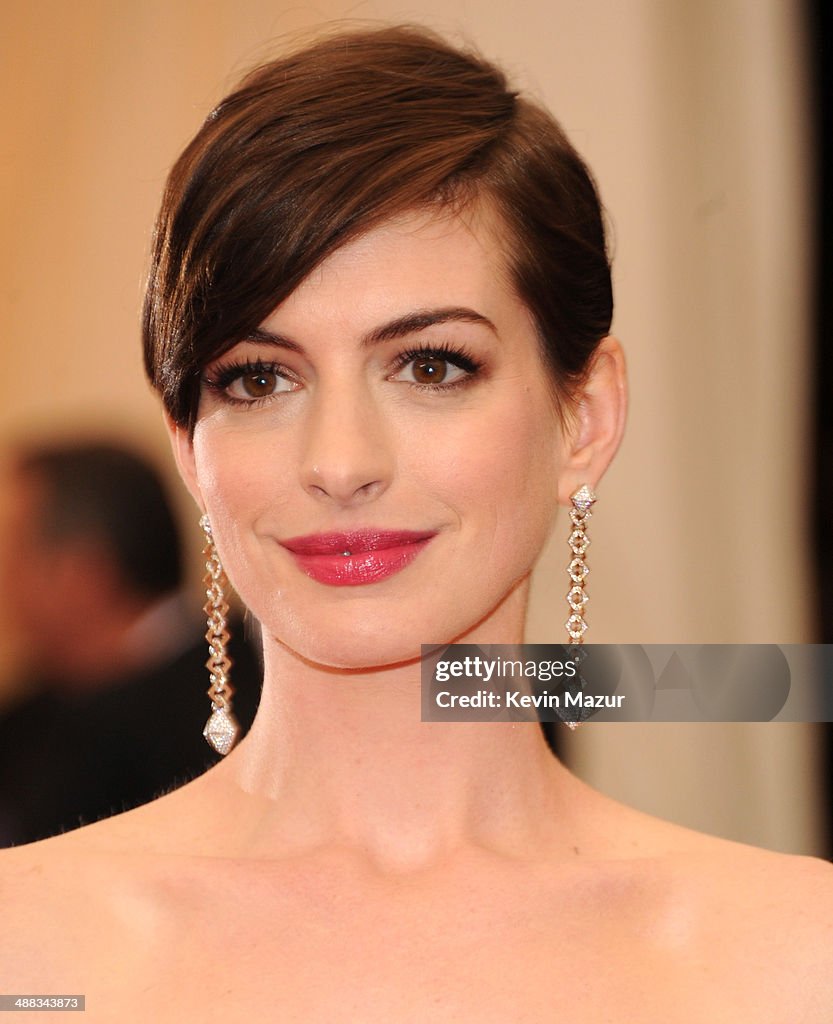 "Charles James: Beyond Fashion" Costume Institute Gala - Arrivals