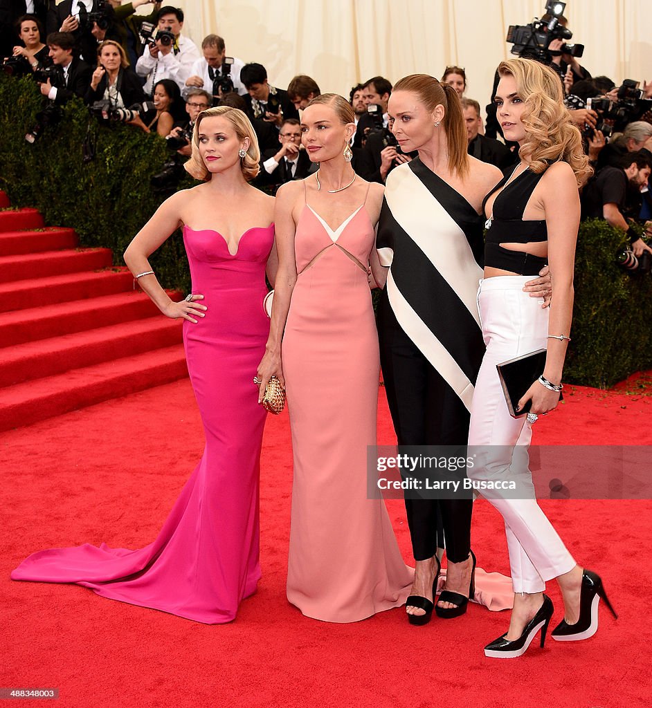 "Charles James: Beyond Fashion" Costume Institute Gala - Arrivals