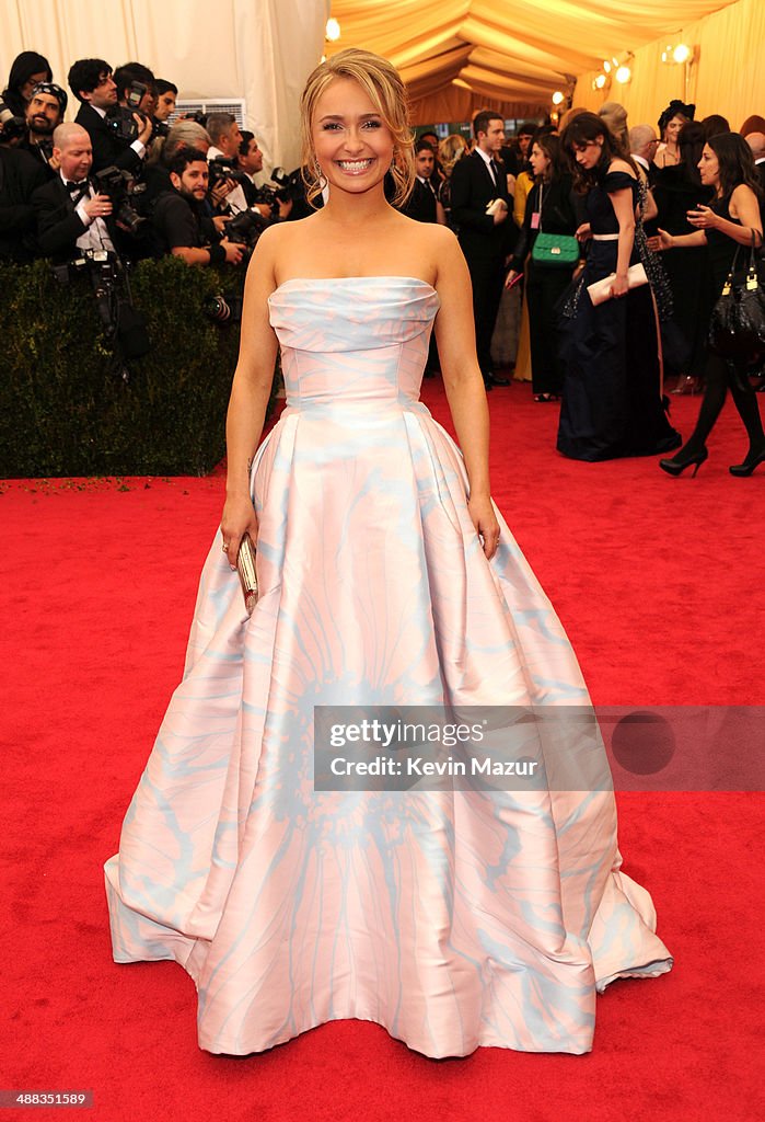 "Charles James: Beyond Fashion" Costume Institute Gala - Arrivals