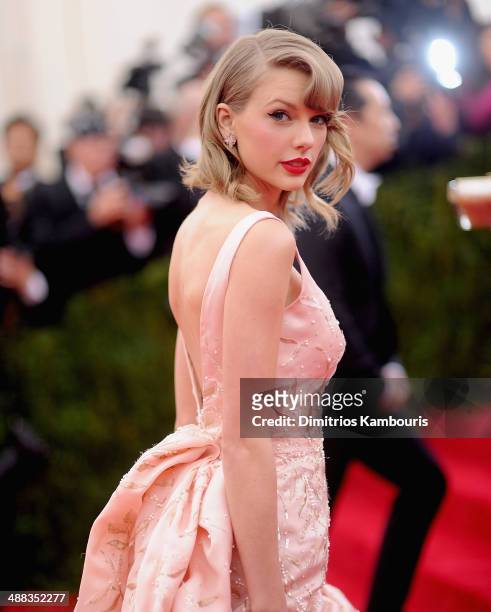 Taylor Swift attends the "Charles James: Beyond Fashion" Costume Institute Gala at the Metropolitan Museum of Art on May 5, 2014 in New York City.