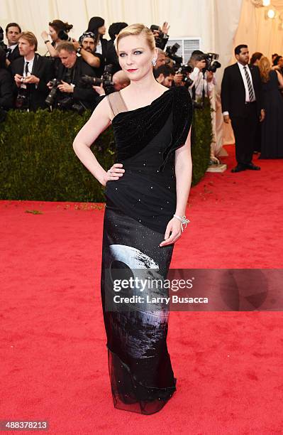 948 Kirsten Dunst 2014 Stock Photos, High-Res Pictures, and Images