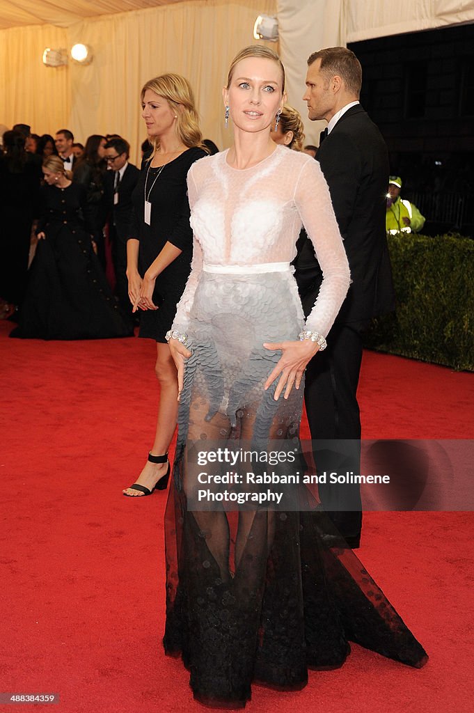 "Charles James: Beyond Fashion" Costume Institute Gala - Arrivals
