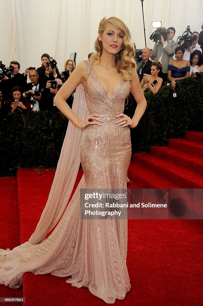 "Charles James: Beyond Fashion" Costume Institute Gala - Arrivals