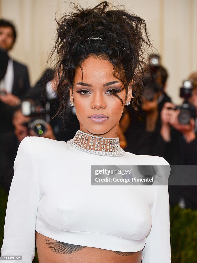 "Charles James: Beyond Fashion" Costume Institute Gala - Arrivals