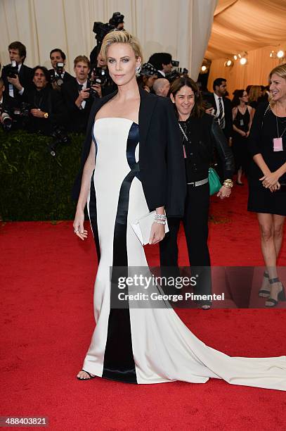 Charlize Theron attends the "Charles James: Beyond Fashion" Costume Institute Gala at the Metropolitan Museum of Art on May 5, 2014 in New York City.