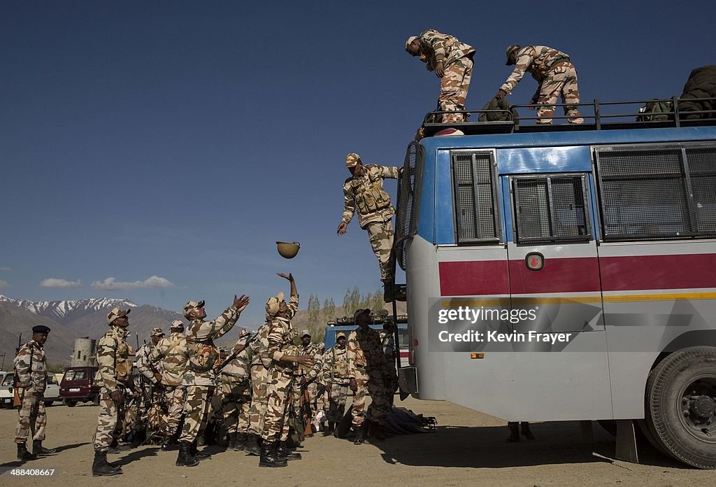 Locals Preparing for Voting in Ladakh
