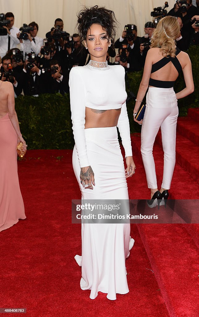 "Charles James: Beyond Fashion" Costume Institute Gala - Arrivals