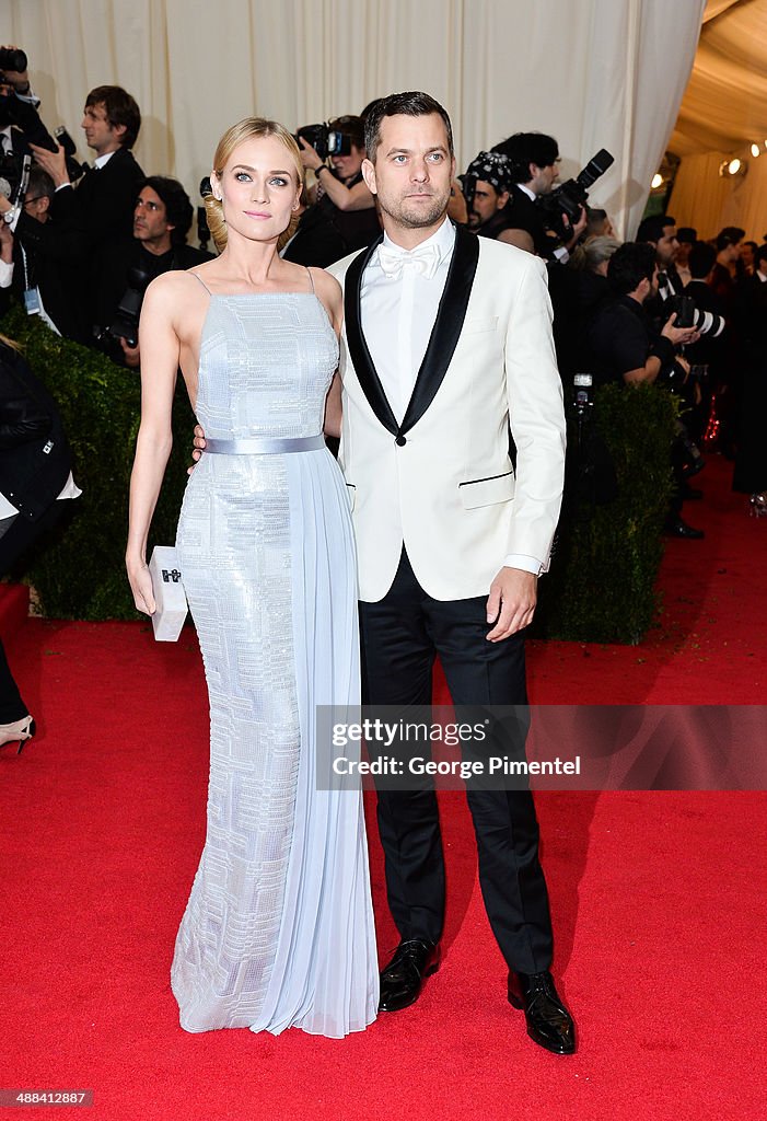 "Charles James: Beyond Fashion" Costume Institute Gala - Arrivals