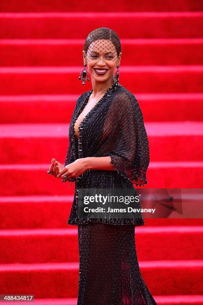 Beyonce attends the "Charles James: Beyond Fashion" Costume Institute Gala at the Metropolitan Museum of Art on May 5, 2014 in New York City.