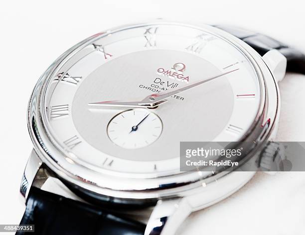 omega de ville co-assiali uomo orologio cronometro - luxury watches foto e immagini stock