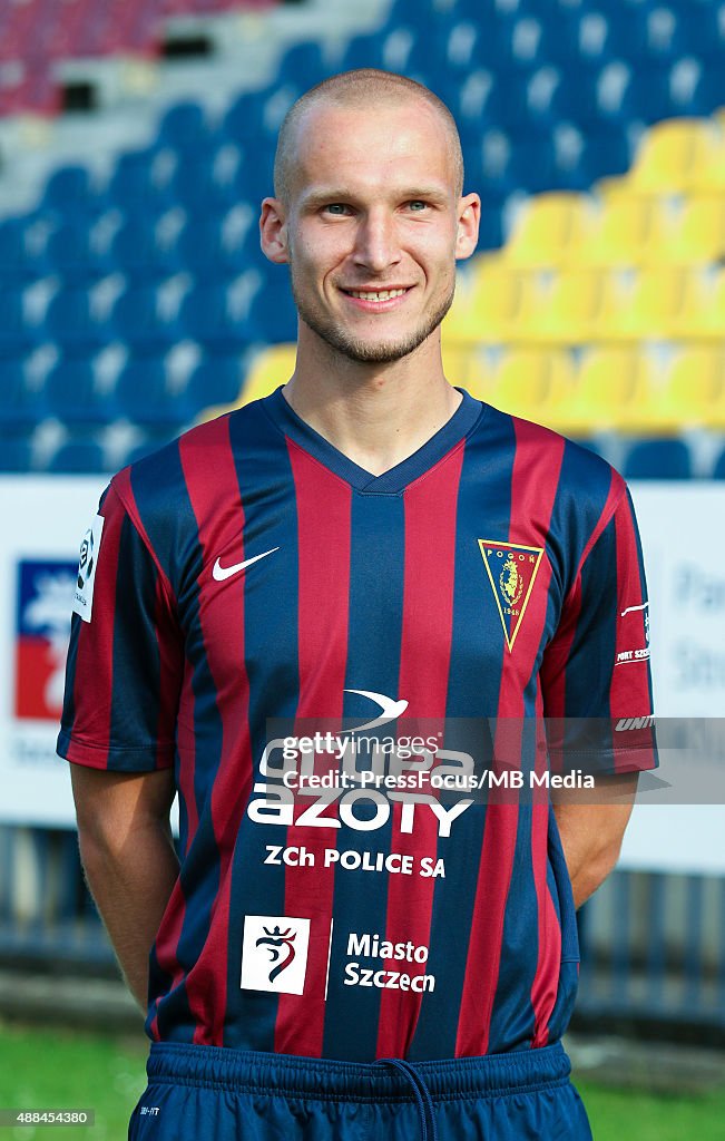 Polish Ekstraklasa 2015/2016 Headshots