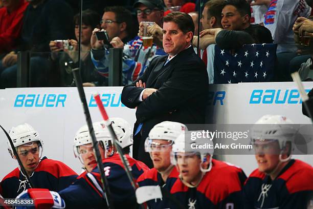 Head coach Peter Laviolette of USA looks on during the international ice hockey friendly match between Germany and USA at Arena Nuernberger...