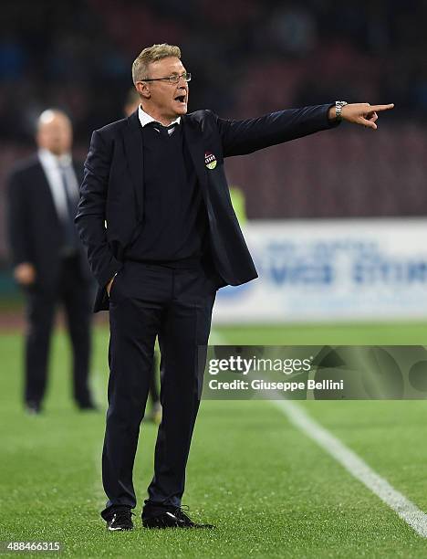 Ivo Pulga head coach of Cagliari gestures during the Serie A match between SSC Napoli and Cagliari Calcio at Stadio San Paolo on May 6, 2014 in...