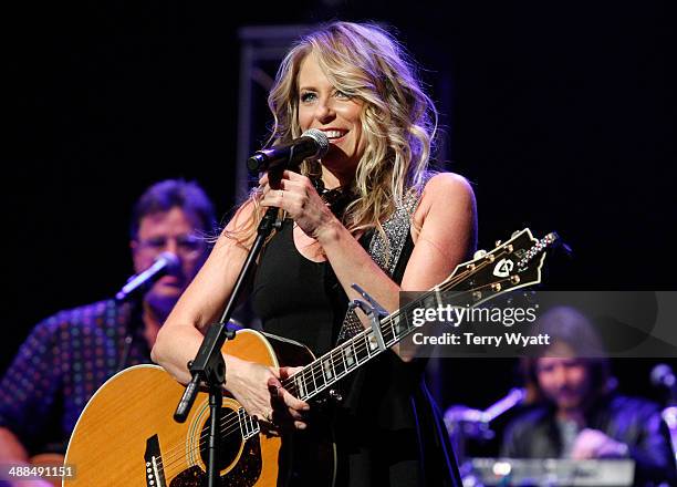 Deana Carter performs on stage during Keith Urban's Fifth Annual "We're All 4 The Hall" Benefit Concert at the Bridgestone Arena on May 6, 2014 in...