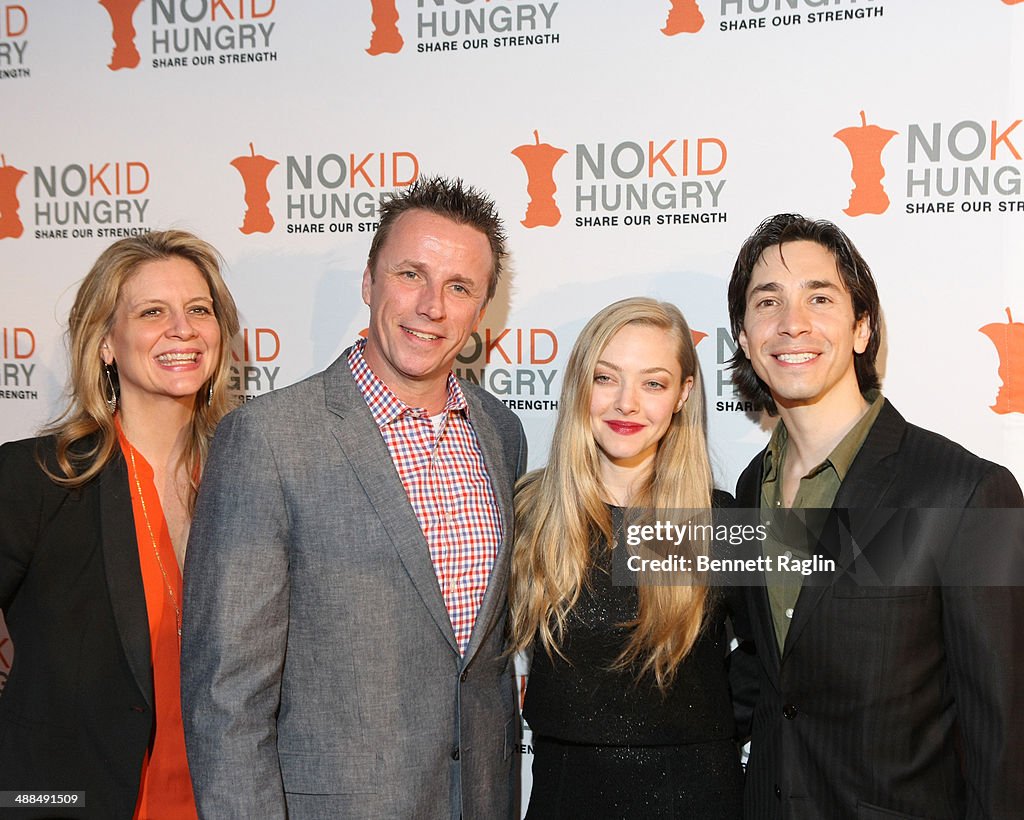 Amanda Freitag, Marc Murphy, Amanda Seyfried, and Justin Long attend