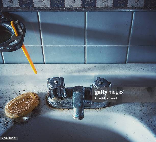 inviting bathroom - dirty sink stock pictures, royalty-free photos & images