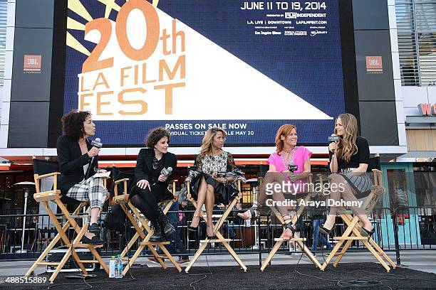 Stephanie Allain, Amy Heckerling, Stacey Dash, Elisa Donovan and Alicia Silverstone attend the Film Independent's pre-festival outdoor screening of...
