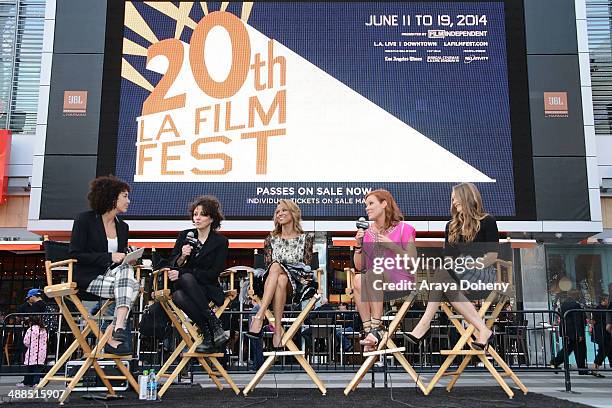 Stephanie Allain, Amy Heckerling, Stacey Dash, Elisa Donovan and Alicia Silverstone attend the Film Independent's pre-festival outdoor screening of...