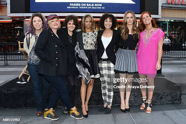 Kristin Hanggi, Mona May, Amy Heckerling, Stacey Dash, Stephanie Allain, Alicia Silverstone and Elisa Donovan attend the Film Independent's...