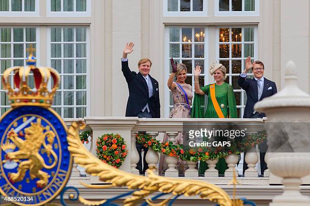 king willem-alexander and queen máxima waving to the public - queen maxima stockfoto's en -beelden