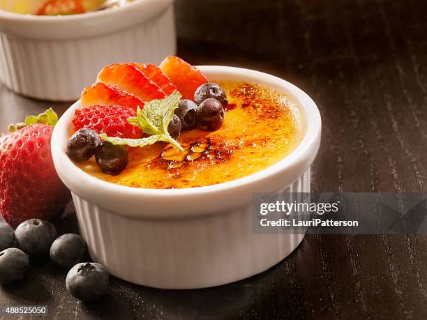 creme brulee with fresh fruit - creme brulee stock pictures, royalty-free photos & images