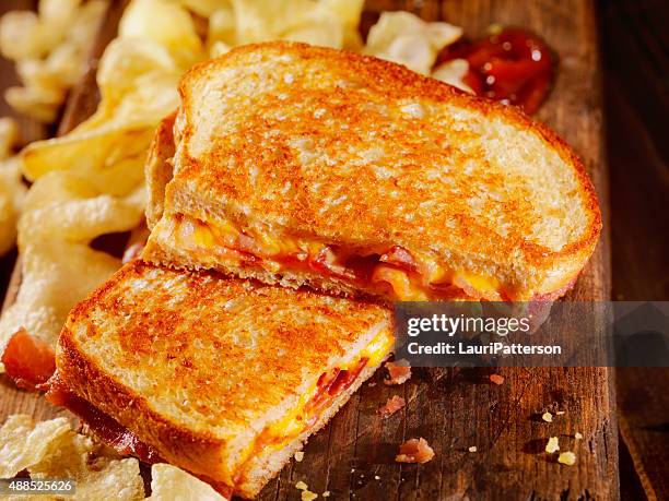 grilled cheese and bacon sandwich - open toe bildbanksfoton och bilder