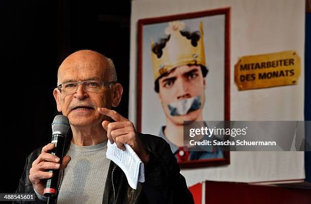 Wall Raff 22 Workers Protest At Burger King With Guenter Wallraff Stock Photos ...