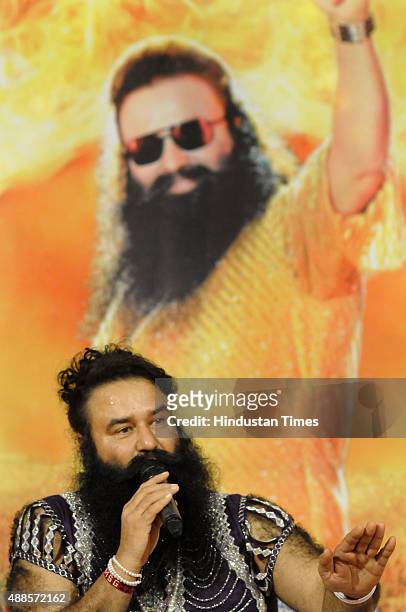 113 Msg The Messenger Photos and Premium High Res Pictures - Getty Images