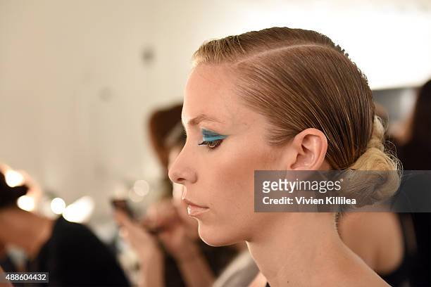 Model prepares backstage at Bibhu Mohapatra Spring 2016 during New York Fashion Week: The Shows at The Gallery, Skylight at Clarkson Sq on September...