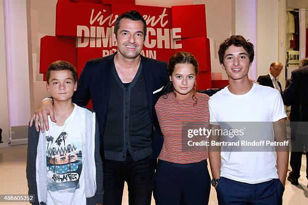 Actors Eliott Tiberghien, Arnaud Ducret, Lucie Fagedet and Orfeo Campanella present the TV Series "Parents mode d'emploi" during the 'Vivement...