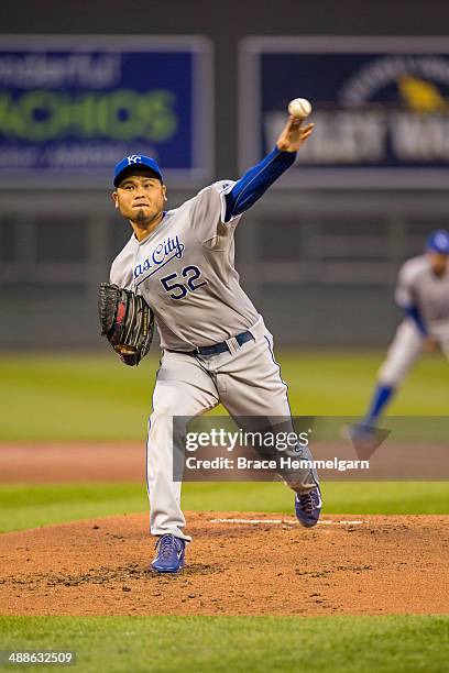 Bruce Chen of the Kansas City Royals pitches against the Minnesota Twins on April 11, 2014 at Target Field in Minneapolis, Minnesota. The Twins...