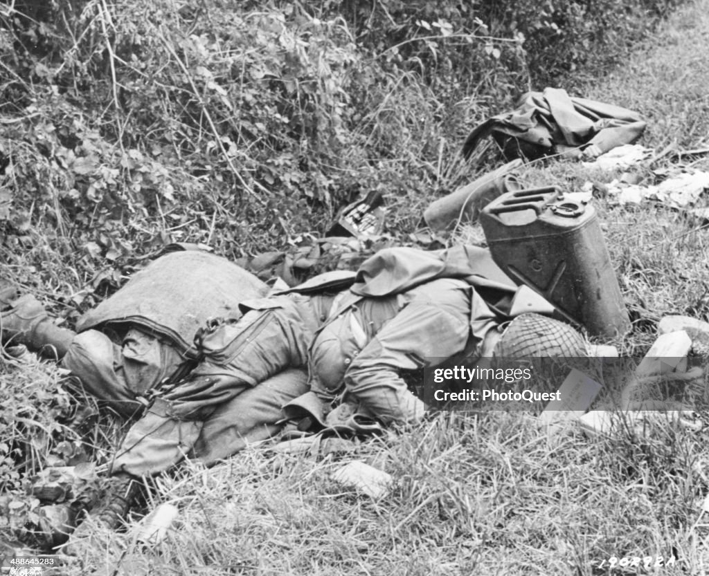 D-Day - Dead American Paratrooper