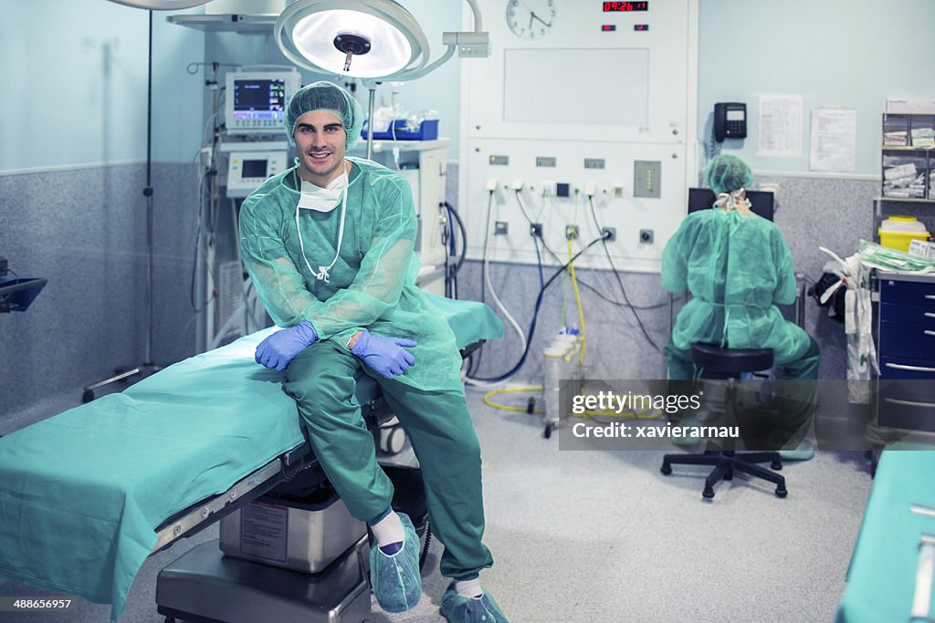 Preparar a sala de operações