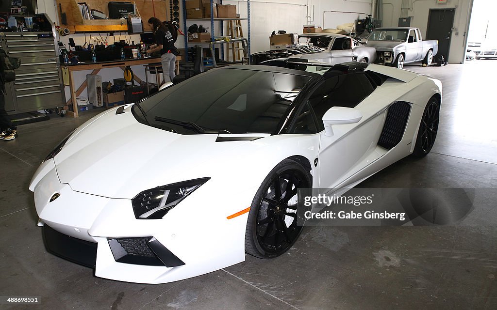Marshawn Lynch Gets Pure Monster Sound Installed In His Lamborghini