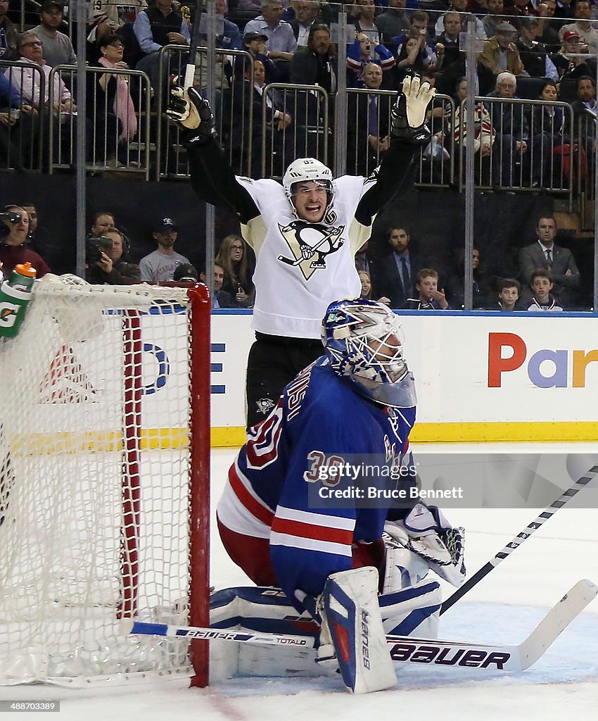 Pittsburgh Penguins v New York Rangers - Game Four