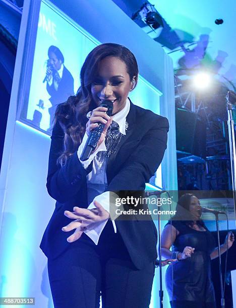 Leona Lewis attends the 2014 Global Down Syndrome Foundations Be Beautiful Be Yourself DC Gala at Renaissance Mayflower Hotel on May 7, 2014 in...