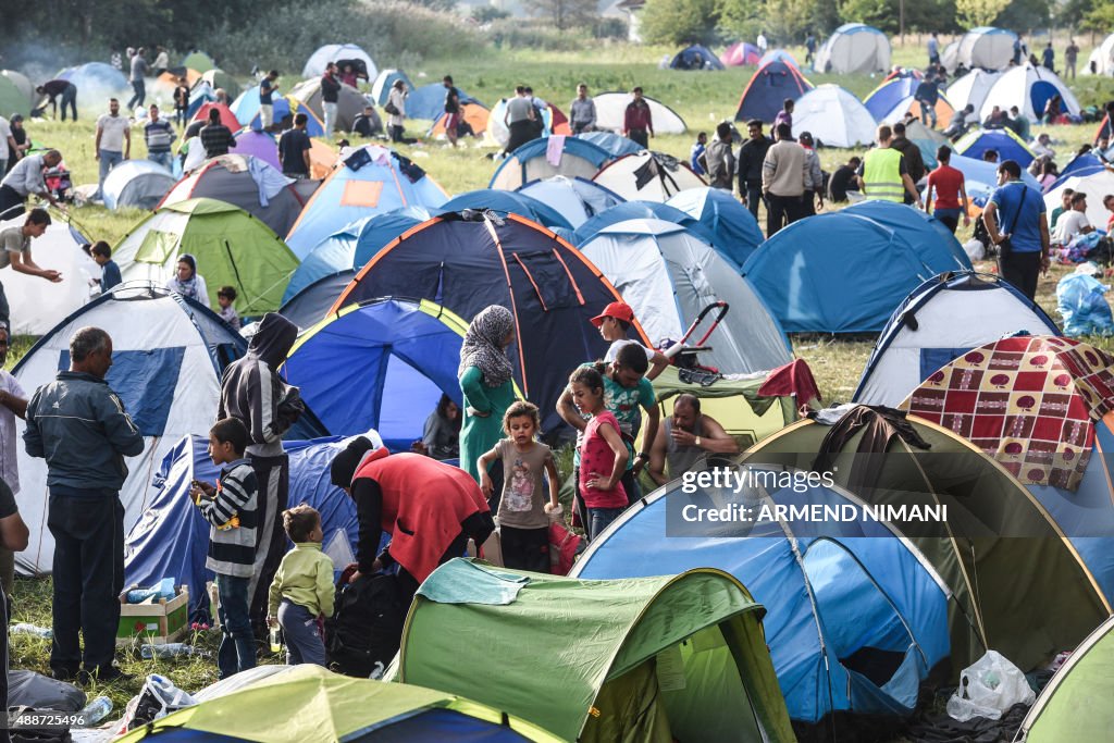 SERBIA-HUNGARY-EUROPE-MIGRANTS