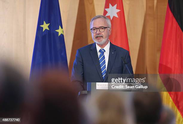 Walther Rathenau Institute Chairman Werner Hoyer speaks at the Walther Rathenau Award ceremony on September 17, 2015 in Berlin, Germany. The award is...