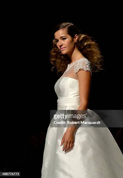 Malena Costa walks the runway for the latest bridal collection by Cymbeline during 'Barcelona Bridal Week 2014' on May 8, 2014 in Barcelona, Spain.