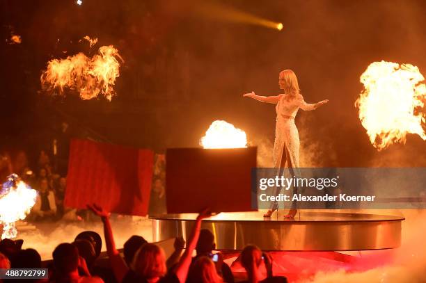 Model and presenter Heidi Klum is pictured during the final of Germany's Next Top Model«TV show at Lanxess Arena on May 8, 2014 in Cologne, Germany....