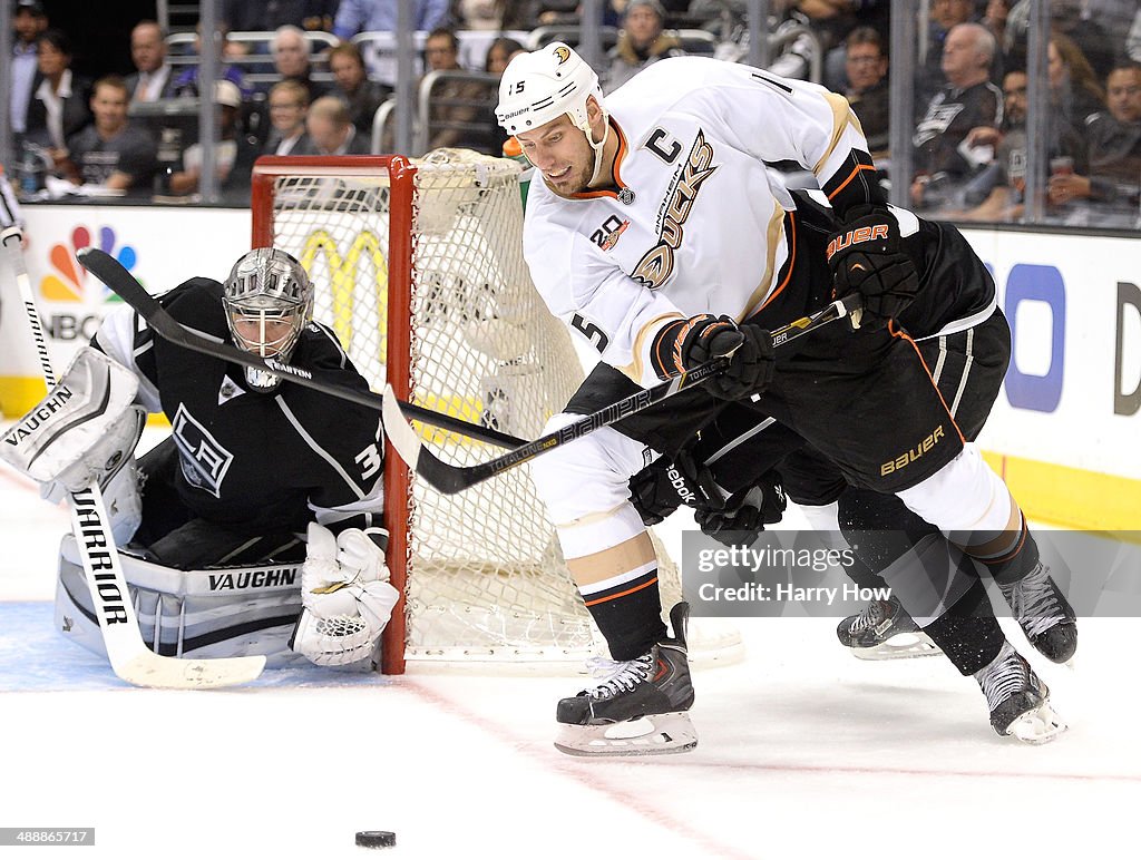 Anaheim Ducks v Los Angeles Kings - Game Three