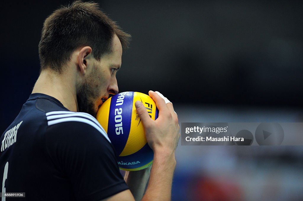 Australia v Poland - FIVB Men's Volleyball World Cup Japan 2015