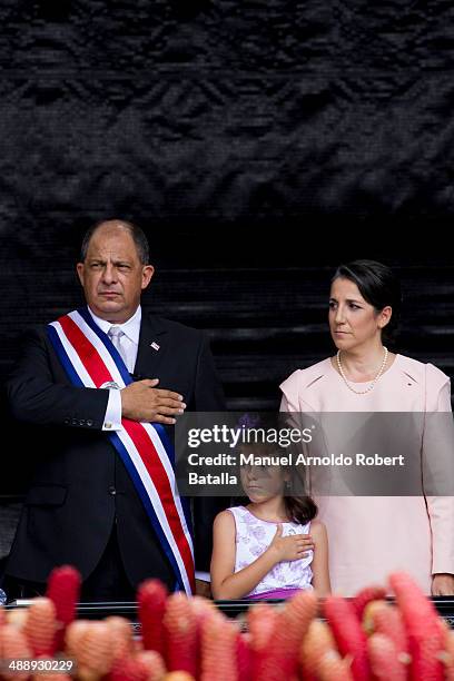 Luis Guillermo Solis, his wife Mercedes Peñas and his daughter during the Inauguration Day of Costa Rica at National Stadium on May 08, 2014 in San...