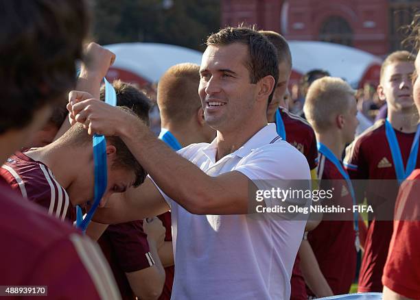 Football player Alexander Kerzhakov greets 2nd place winner team of Russia after the U16 Young Tournament during FIFA '1000 Days to Go' - Russia 2018...