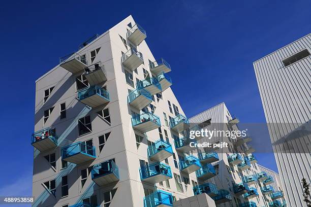 isbjerget residental habitação moderno na convenção de århus, dinamarca - pejft imagens e fotografias de stock