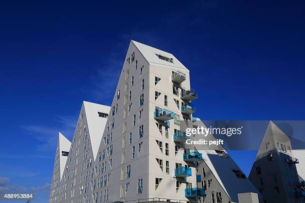 isbjerget residental habitação moderno na convenção de århus, dinamarca - pejft imagens e fotografias de stock