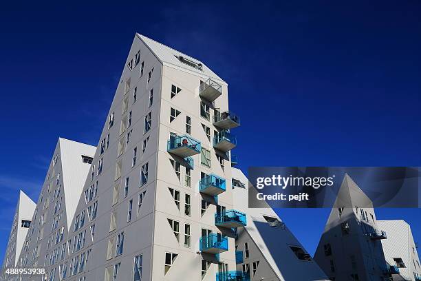 isbjerget residental habitação moderno na convenção de århus, dinamarca - pejft imagens e fotografias de stock