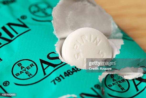 half gram bayer aspirin tablet on blister pack - aspirin pill stock pictures, royalty-free photos & images