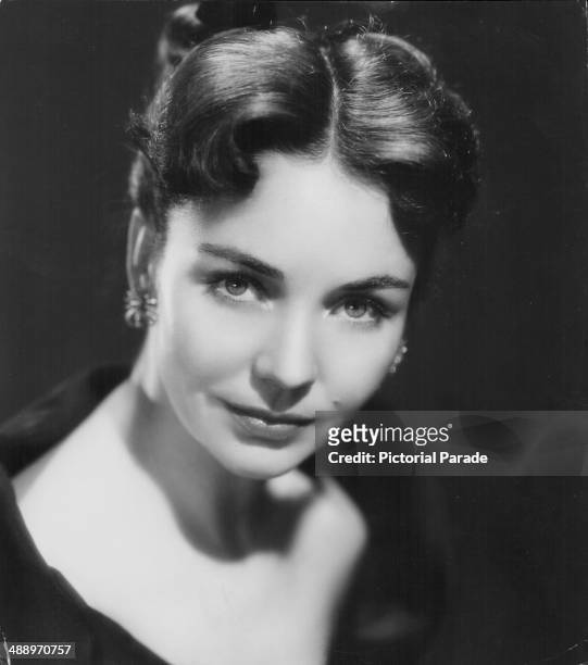 Headshot of actress Jennifer Jones, circa 1940-1950.
